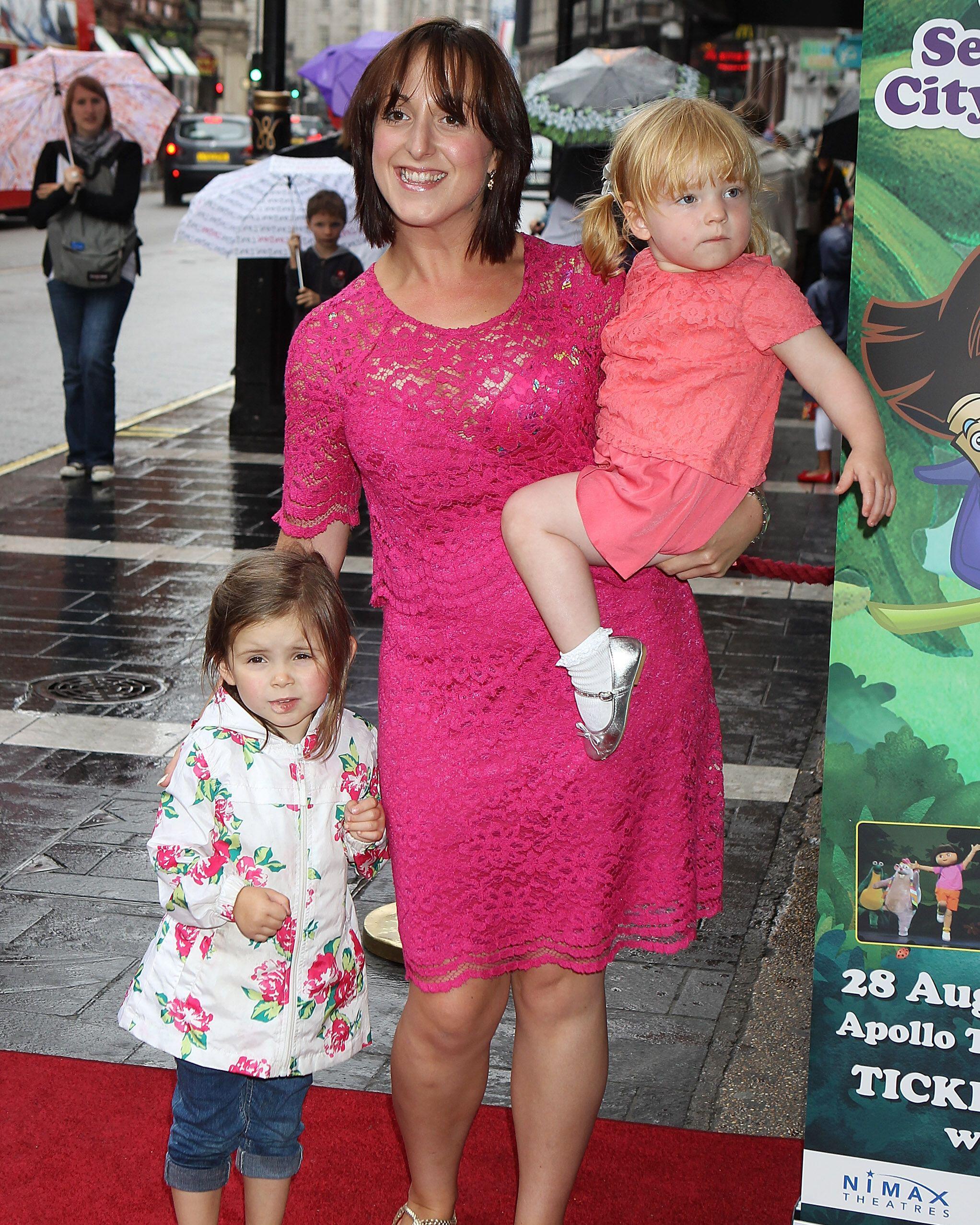 Natalie Cassidy y su hija Eliza. Tiene dos hijas y dice que es una 'madre trabajadora normal'