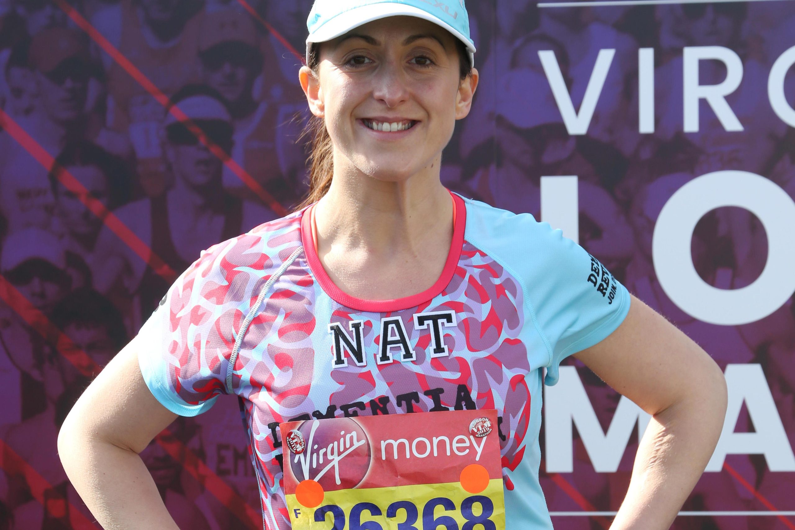 Natalie Cassidy en el Virgin Money London Marathon 2019, hablará sobre su imagen corporal y DVD de fitness en episodios futuros